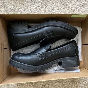 NEW Chunky Black Loafers